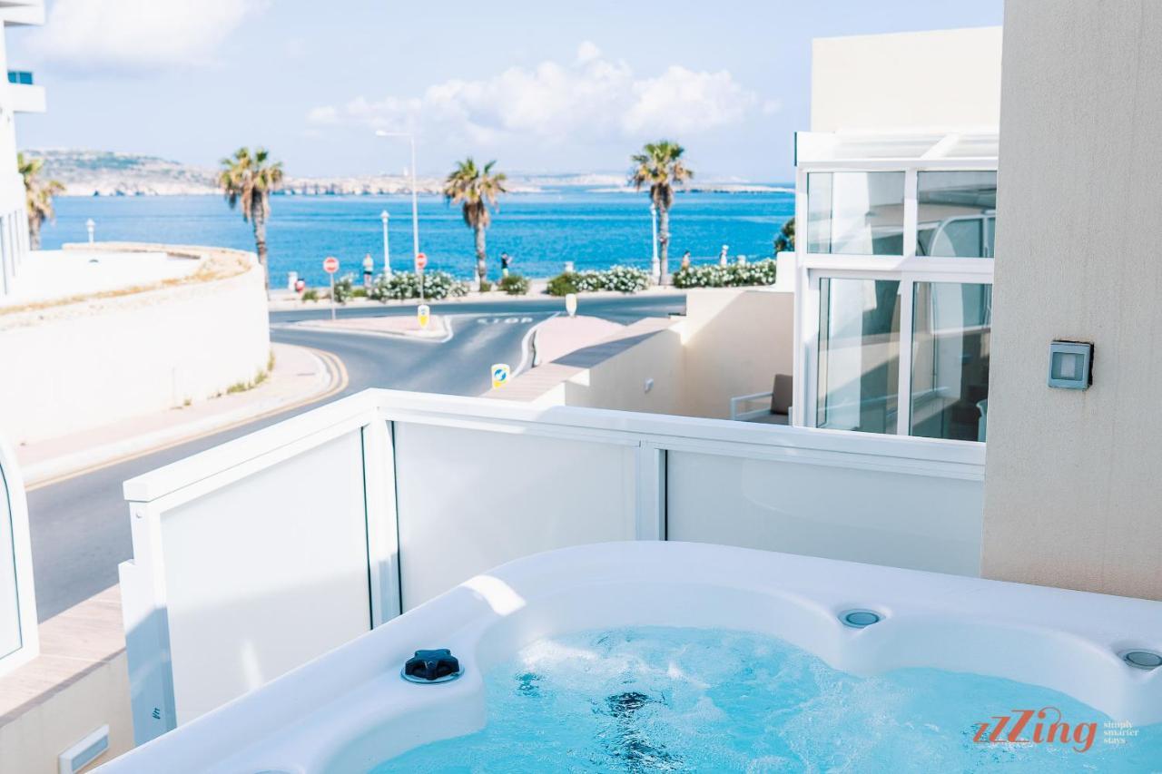 Stunning Holiday Villa With A Heated Jacuzzi Сент-Полс-Бей Екстер'єр фото